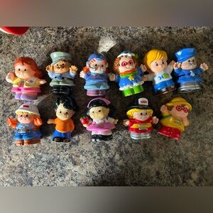 Lot of vintage fisher price little people